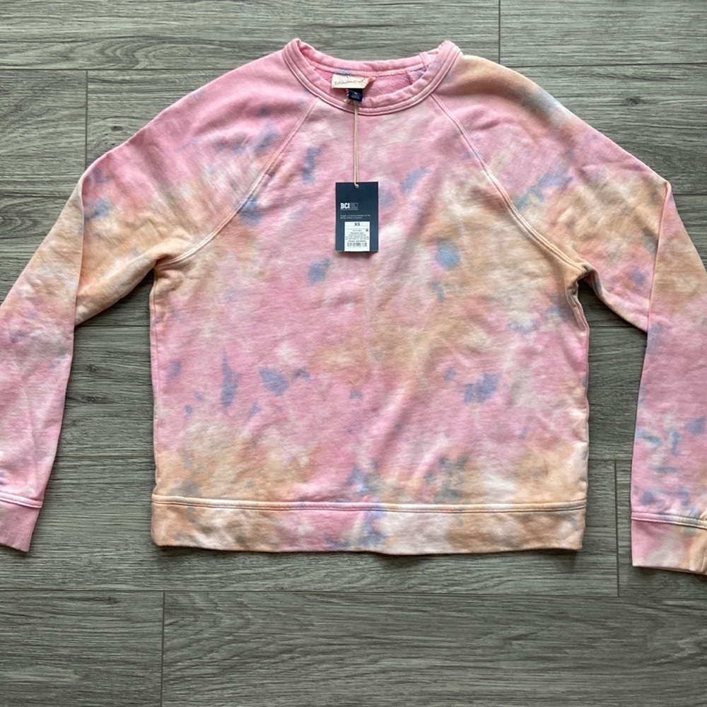 NWT Women’s Sweatshirt Size XS